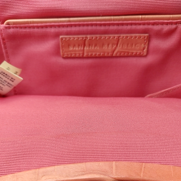 Leather Banana Republic Pink Clutch - Picture 3 of 4